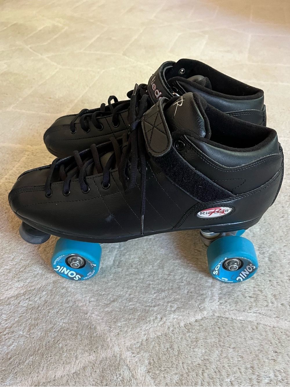 Riedell R3 Skates - Picture 3 of 16